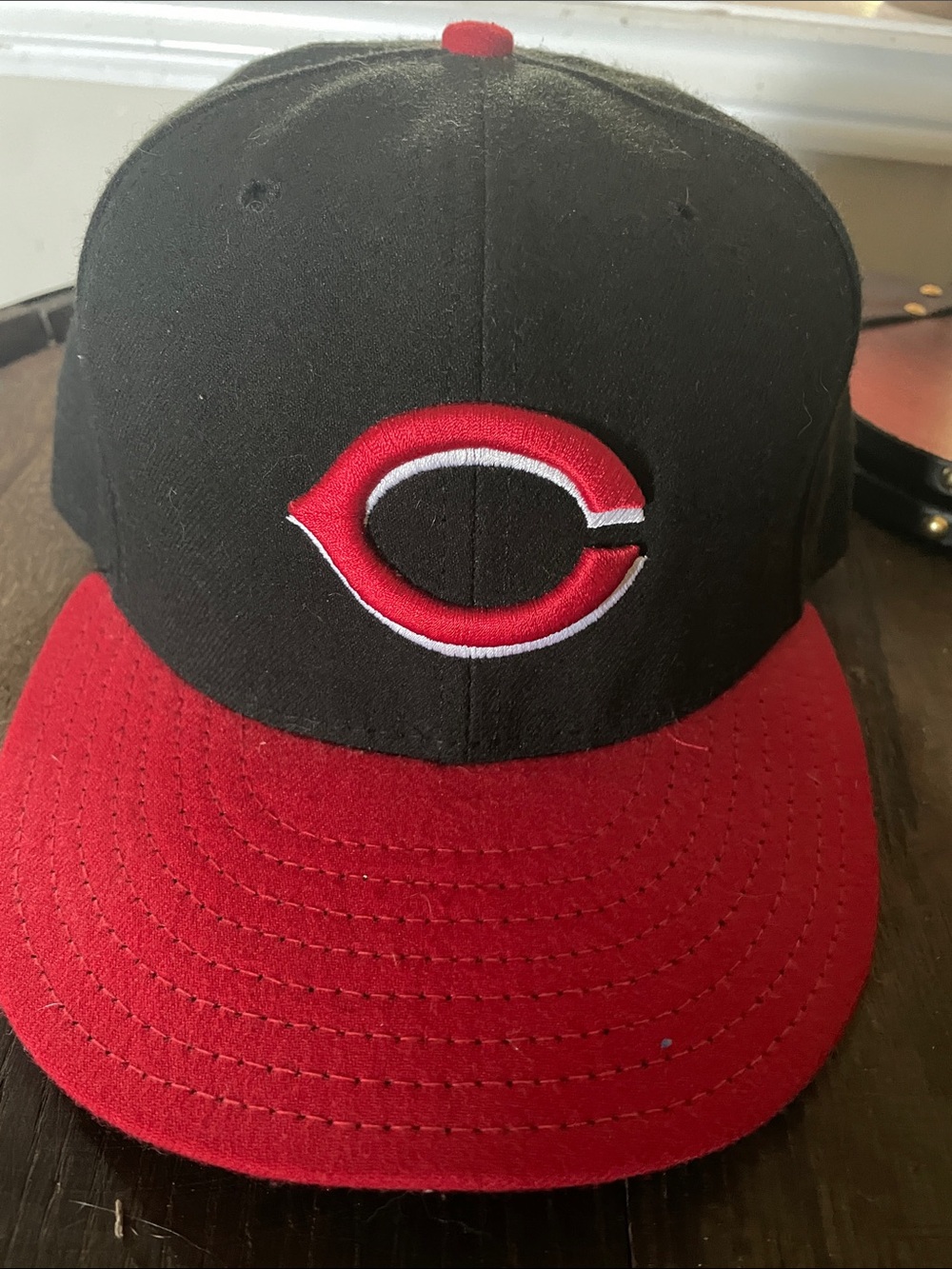 New Era Cincinnati Reds Black and Red Fitted Hat